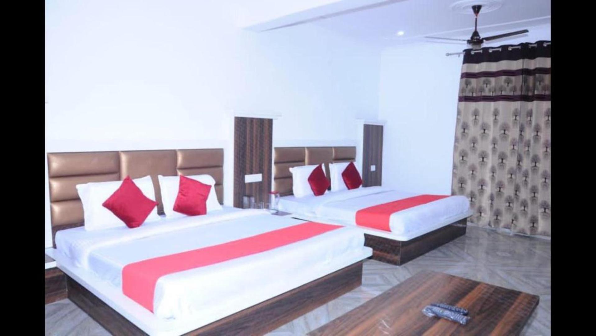 Hotel Lords Paradise 格德拉 外观 照片