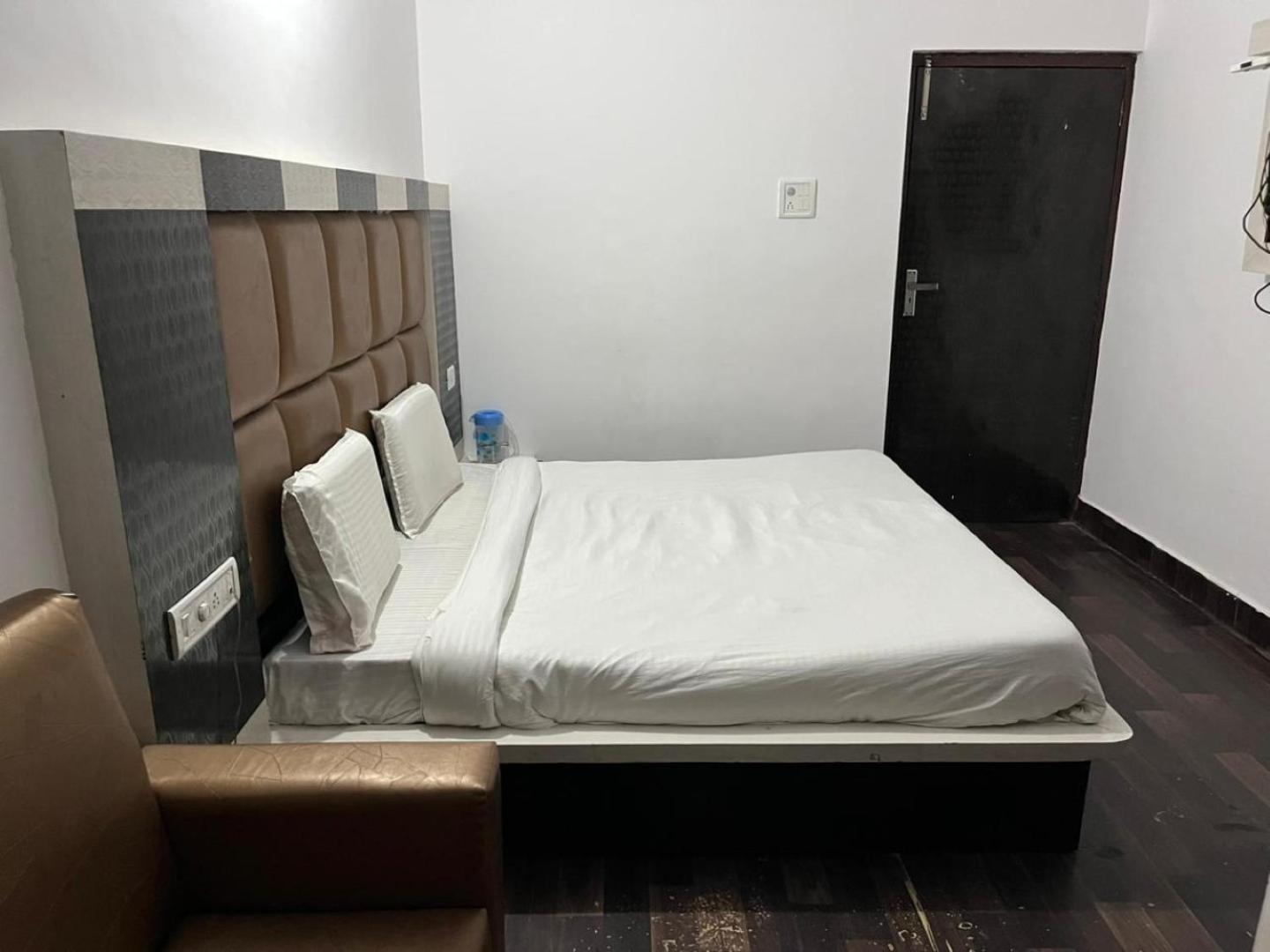 Hotel Lords Paradise 格德拉 外观 照片