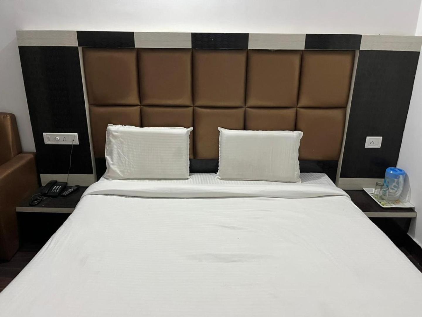 Hotel Lords Paradise 格德拉 外观 照片