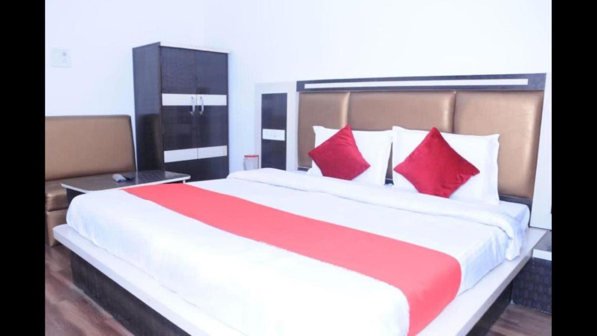 Hotel Lords Paradise 格德拉 外观 照片